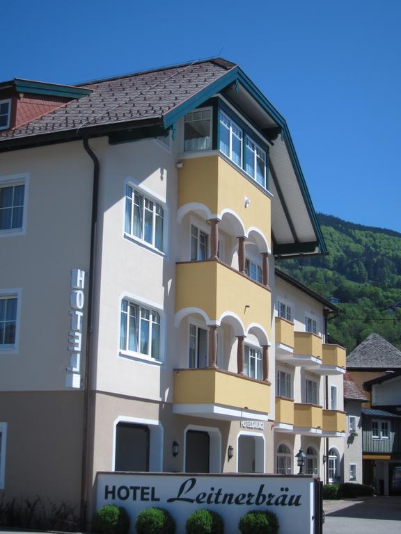 Hotel Leitnerbrau Мондзее Екстериор снимка