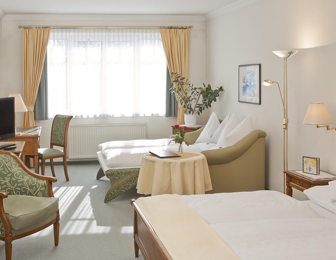 Hotel Leitnerbrau Мондзее Екстериор снимка