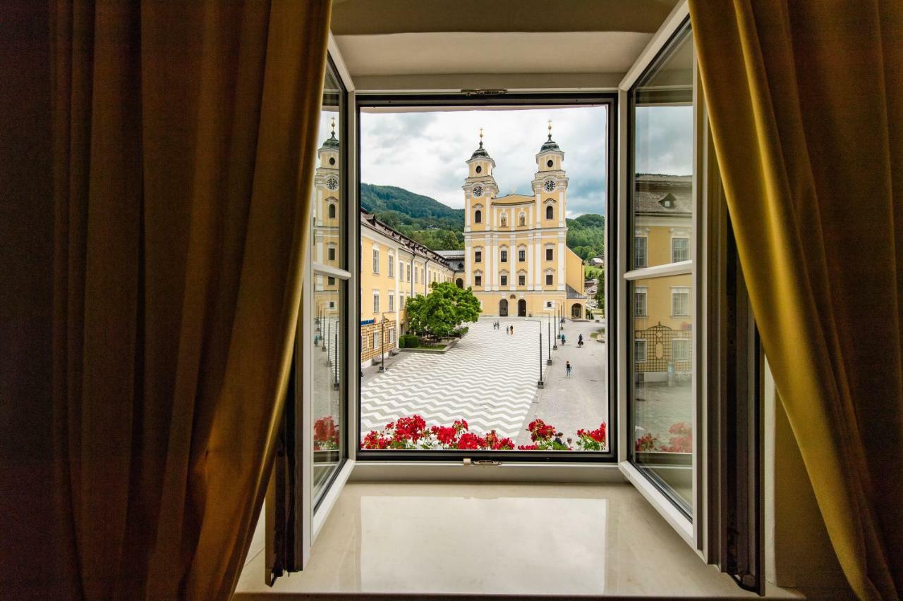 Hotel Leitnerbrau Мондзее Екстериор снимка